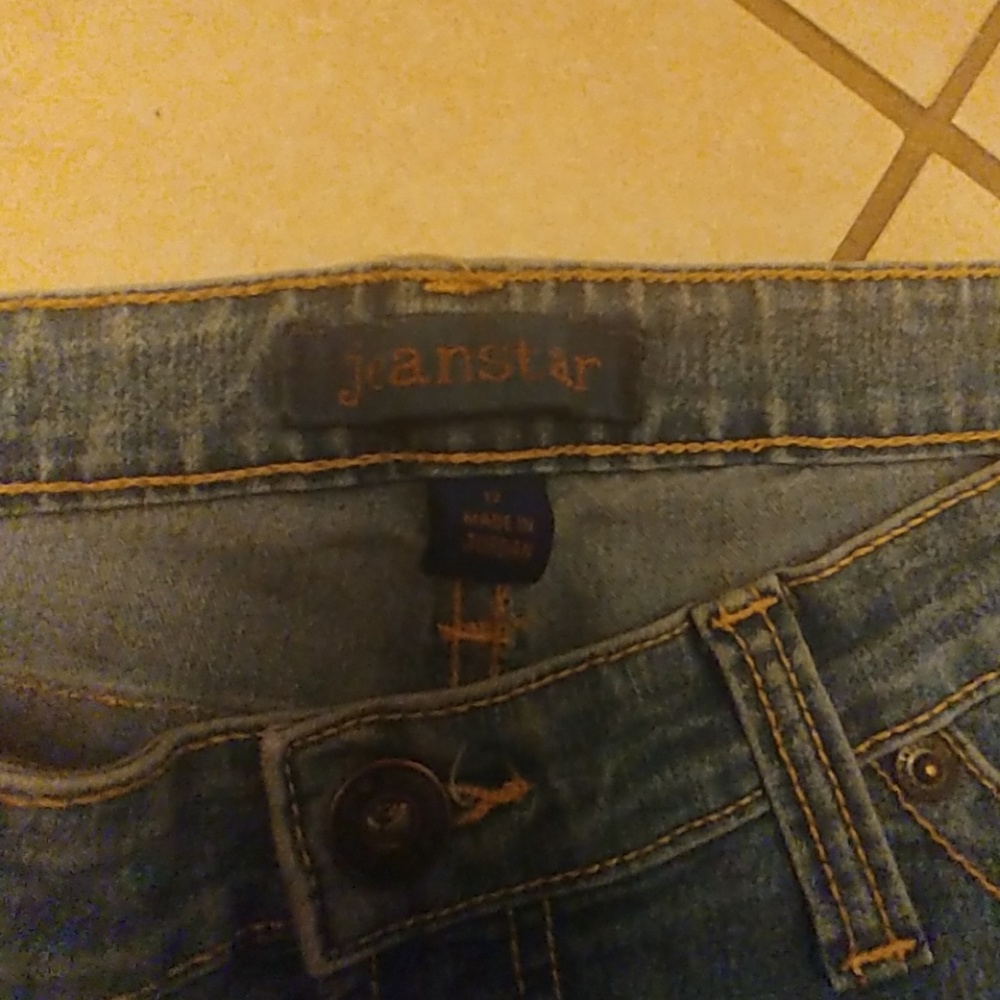 Jeans - Picture 3 of 5